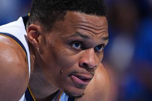 國王記者：威少可能收到了一份中國球隊(duì)的報(bào)價(jià) 薪資超豐厚