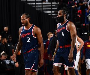 快船對(duì)陣龍獅首發(fā)：哈登、博格丹、萊昂納德、小瓊斯、祖巴茨