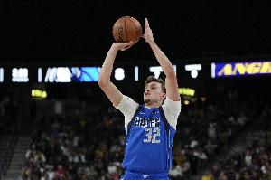 弗拉格：我們季前賽命中率未達(dá)預(yù)期 但我們相信投籃總會(huì)命中的