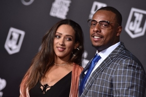 現(xiàn)女友和前任藕斷絲連咋辦？皮爾斯：有孩子嗎？沒(méi)孩子聯(lián)系什么？