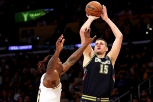 約基奇動作不美觀？霍華德：我認為很華麗 他是史上最佳中鋒之一