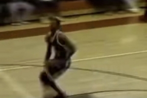 天選之子！詹姆斯轉(zhuǎn)發(fā)自己高二集錦：年輕的國(guó)王????