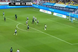 利雅得勝利反超比分！納瓦夫右路下底挑傳門前，馬蘭頭球破門